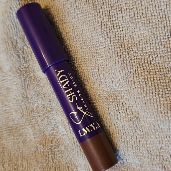 LWYA So Shady Shadow Stick, Cocoa Brown, NEW! - Picture 1 of 4